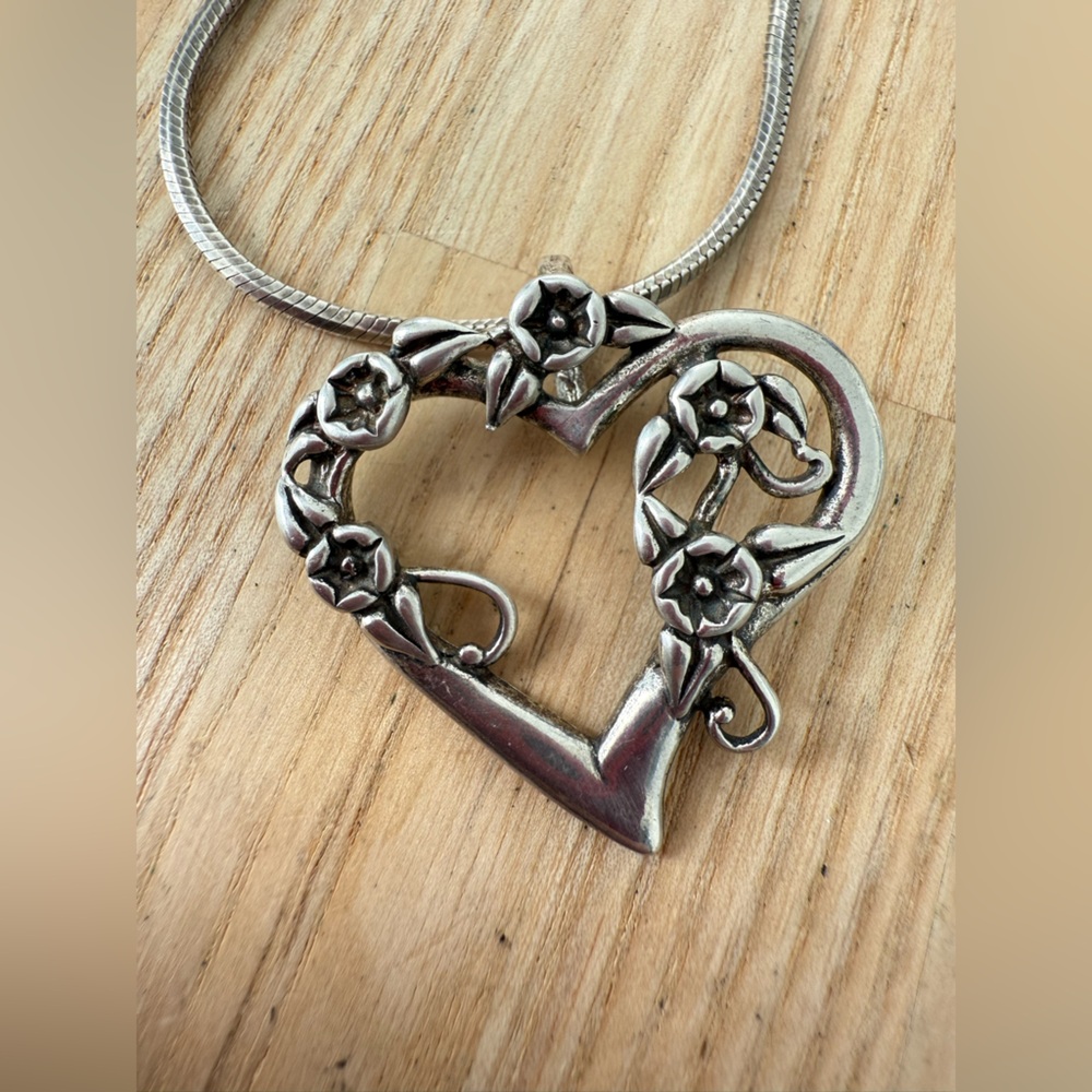 Vintage 925 sterling silver heart morning glories floral pendant necklace
